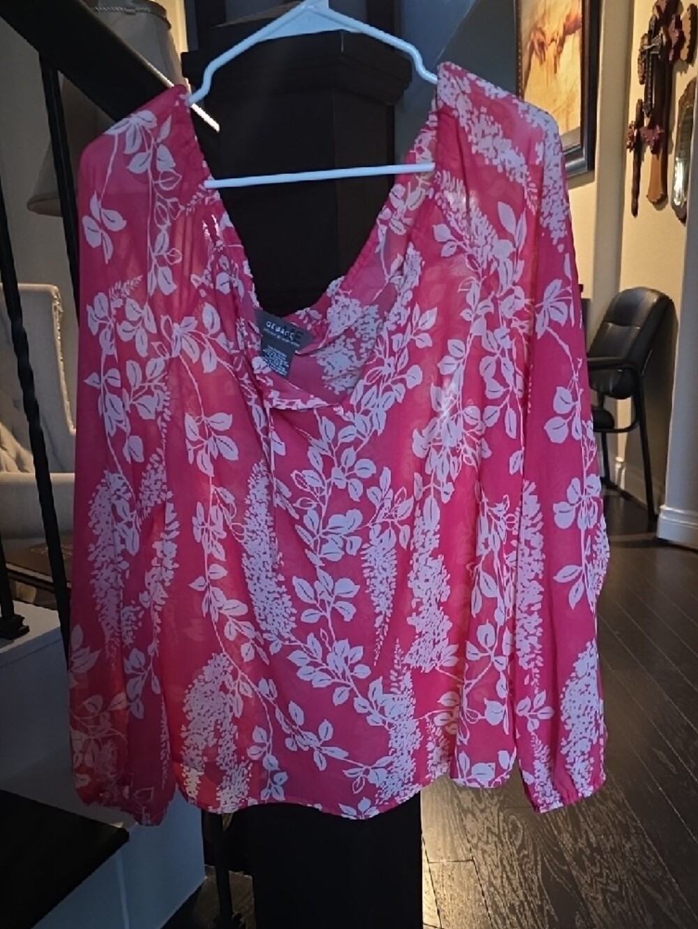 George Pink and White Floral V-Neck Long-Sleeve Blouse - Picture 9 of 11